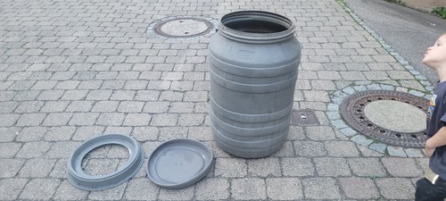Kunststofffass mit deckel nr - deckel,