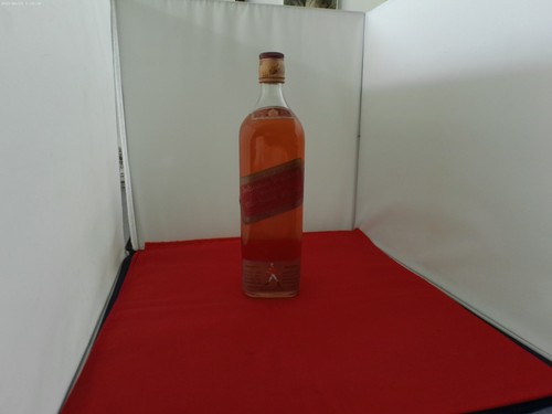 Johnnie walker red label - red,