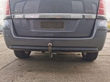 Opel Zafira B Stossfänger Stossstange Bumper hinten PDC Z155 Moonland grau TEXT