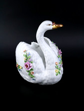 Schwan Figur Blumen Tisch