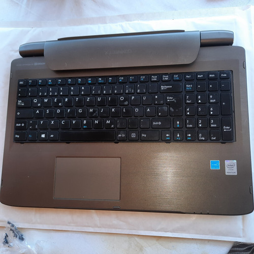 Medion akoya s6214t md99440 - medion,