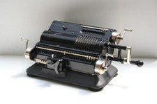 VAUCANSON "A.V.A.13 "/ Antike Kurbel-Rechenmaschine / Frankreich um 1930 / Top!