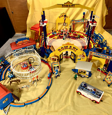 Playmobil Zirkuswelt mit 43 Firguren, 2 großen Wagen und über 100 Teilen