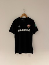 Dynamo Dresden Auswärtstrikot – Saison 2021/22 – Größe L – Schwarz – Umbro