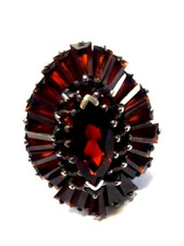 Bildschöner großer massiver Ring Silber 925 mit Granaten