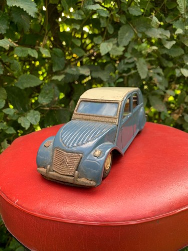 Modellauto citroen 2cv - ,