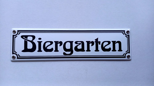 Biergarten hinweisschild - biergarten,