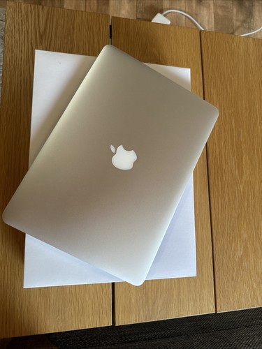 Macbook air inch a1466 - macbook,