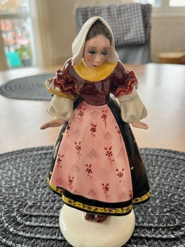 Frauenfigur farbig in - frauenfigur,, farbig,