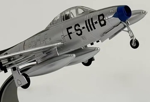 Republic jet - f-84,
