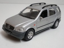 Mercedes ML 320 silber ca. 1:32 Welly #158 (1341[2])
