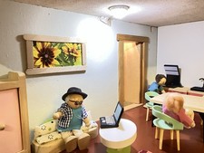 Puppenhaus mit Licht