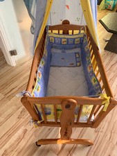 Babywiege Massivholz mit Matraze