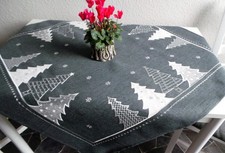 Neue  Weihnachtliche Mitteldecke 80x 80 cm