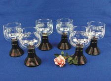 6 seltene alte Römer Wein Gläser 0,2 L Weinlaub Motiv brauner Hohlfuß - (02)