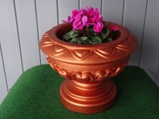 Steinfigur Blumenschale