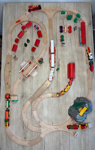 Brio holzeisenbahn 104 teile - holzeisenbahn,