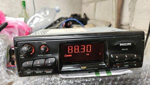 Audi 1989 radio - b3,