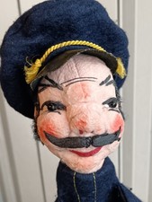 Dresdner Künstlerpuppe Handpuppe Polizist 