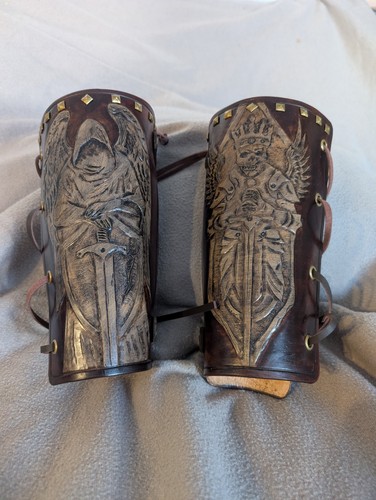 Mittelalterlicher armschutz - mittelalterlicher,