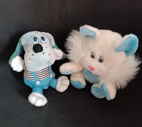 Zwei blaue stofftiere - zwei,