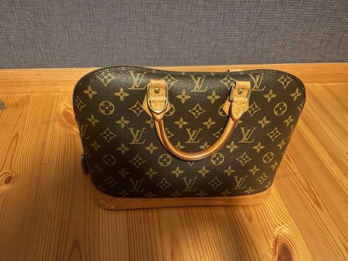 Louis vuitton alma authentic - louis,