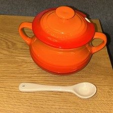 Le Creuset Volcanic Orange Steingut Zuckerdose mit Löffel 0,5 l 