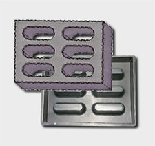 2 Giessformen für Rasensteine