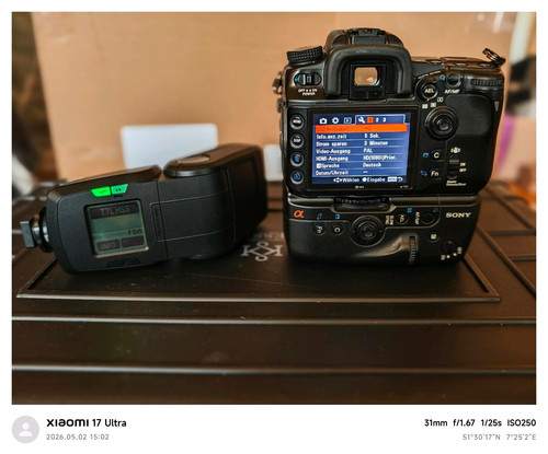 Sony alpha a700 bundle body - alpha,
