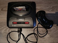 Sega Mega Drive 2 Konsole mit Megagames, Controller und AC Adapter 