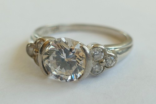 Ring zirkonias - 7,