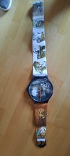 Wanduhr , im Stil einer Armbanduhr, Neu