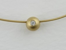 Niessing Collier / Kette / Schnur + Diamant Kugel Anhänger 750er Gold + Etui