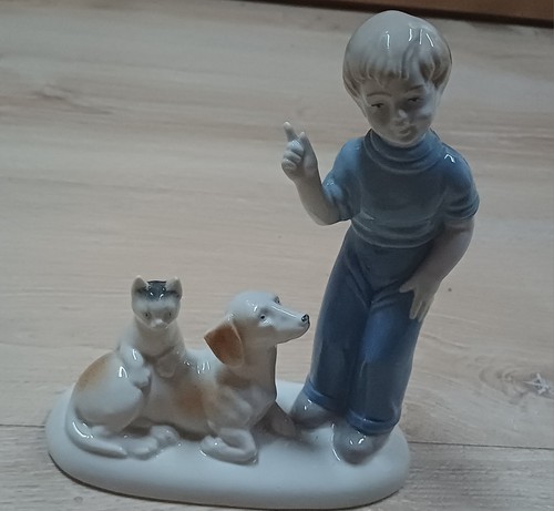 Porzellanfigur junge mit - porzellanfigur", hund