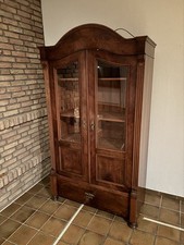 Original Spät-Biedermeier Vitrinenschrank 1840-1860