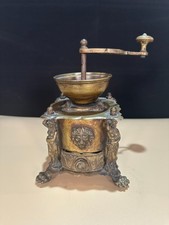 Antike Kaffeemühle Löwe