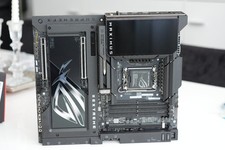 ASUS ROG Maximus Z890 Extreme