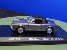 Giulietta Spyder Alfa Romeo 1:43 silber Art. 205 Modellauto Plastikhaube A 2195