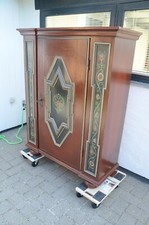 Toller alter bemalter Schrank im Barockstil 150 x 118 cm edel