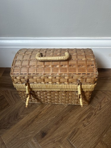 Vintage korb truhe aus - korb,