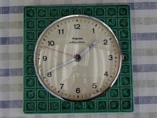 Dugena electric Keramik-Wanduhr Küchenuhr 60er / 70er Jahre