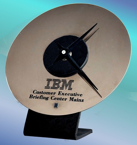Ibm uhr werbe stand - ibm,