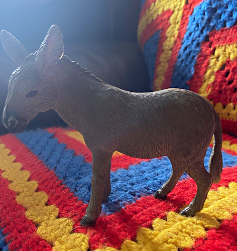 Esel tierfigur aus kunststoff - aus,