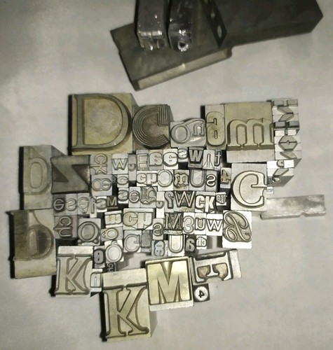 Schriftsatz aus metal - metal, für