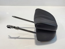 BMW F01 740D XDR, Kopfstütze