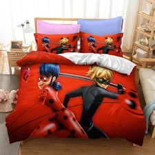 Roter Marienkäfer Superheldin