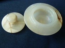 WIE NEU: schwere, kleine, alte Box, Kästchen, Schale mit Deckel aus Onyx