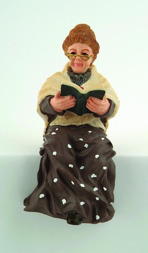 Großmutter sitzende resin - sitzende,