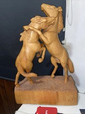 Handgeschnitzte Holzskulptur