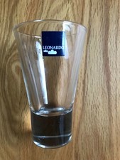 Leonardo graviert. Schrift: " ouzo nr. Ist egal " 